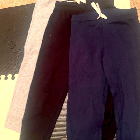 Size 5T Bundle Nike H&M, Old Navy, Target, champion - Picture 10 of 10